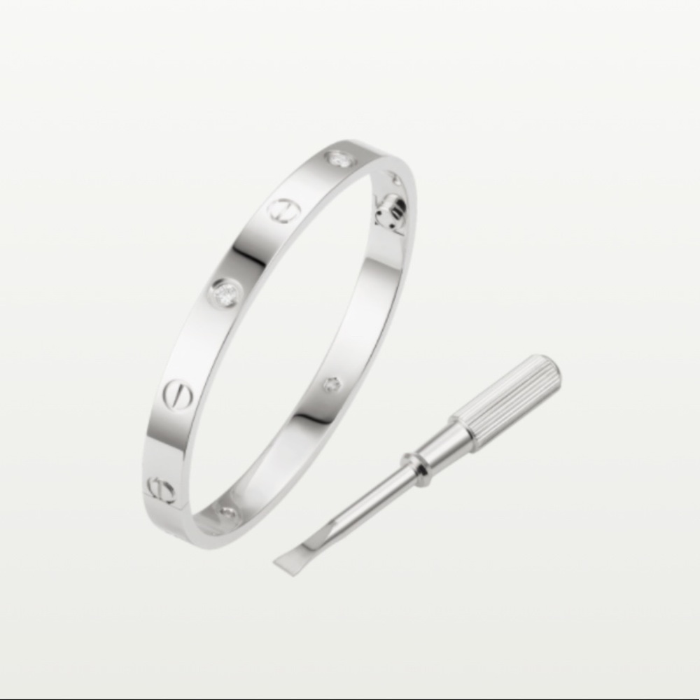 Love screw bracelet with stones. Without stones also available just ask.